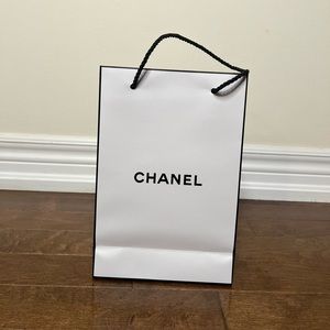 Chanel shopping bag